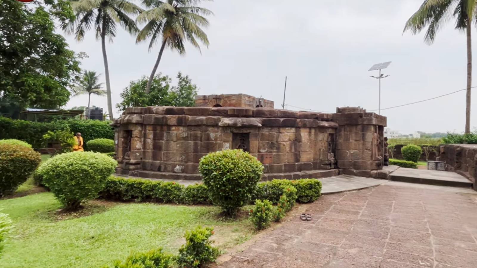 How to reach Chausath Yogini Temple Hirapur