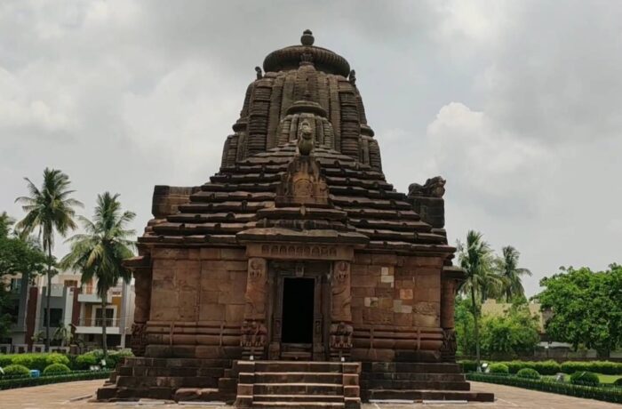 Raja Rani Temple : History, Timings, Entry Fee & Location