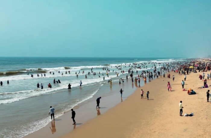 Puri Beach: Location, Best Time to Visit, Entry Fees & Things to do