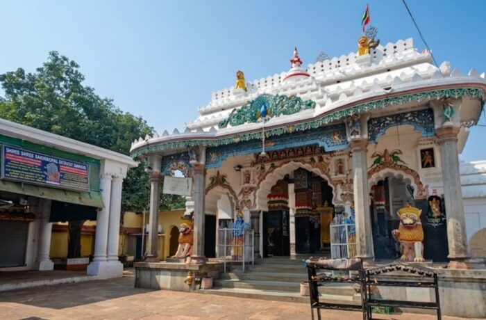 Sakshi Gopal Temple Puri: History, Architecture, Timings, Entry Fee, Aarti & Location