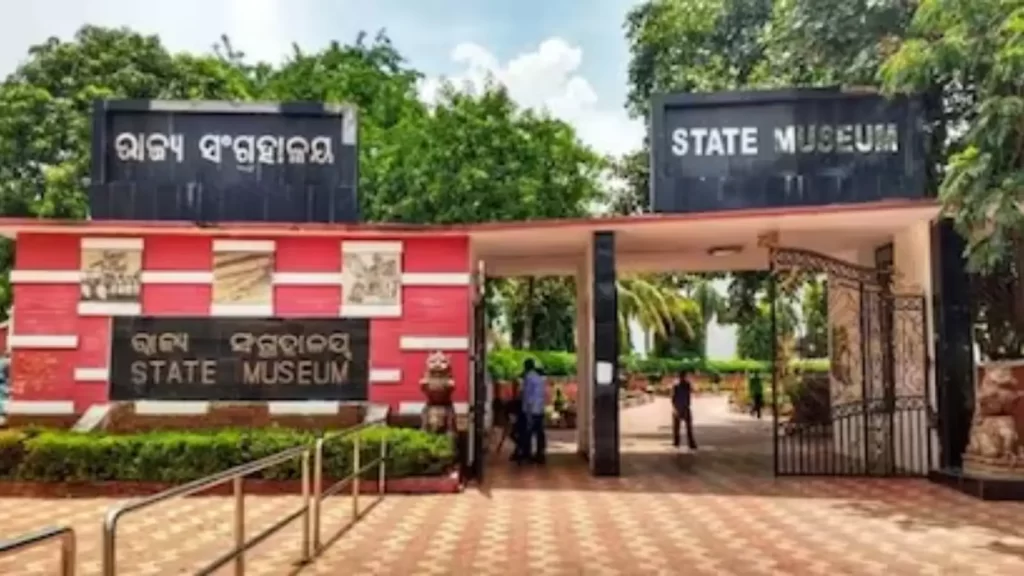 <!-- wp:image {"id":1817,"sizeSlug":"large","linkDestination":"none"} -->
<figure class="wp-block-image size-large"><img src="https://puritourism.com/wp-content/uploads/2026/08/Odisha-State-Museum-1-1024x576.webp" alt="Odisha State Museum Bhubaneswar displaying Odisha history and culture" class="wp-image-1817"/></figure>
<!-- /wp:image -->